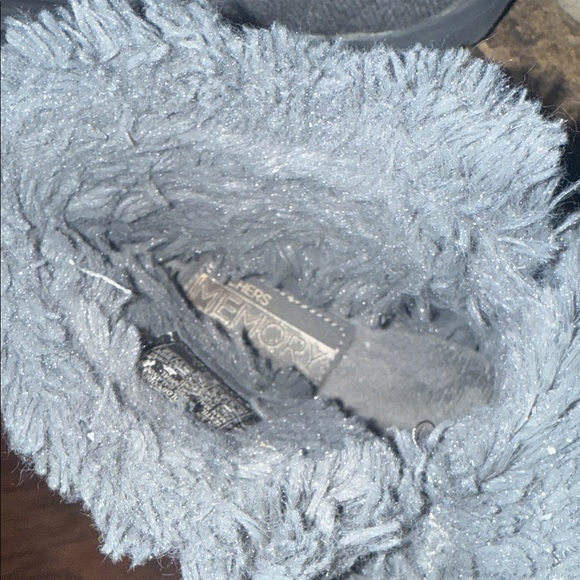 Skechers Gray Ankle Boots with Faux Fur - Picture 3 of 6